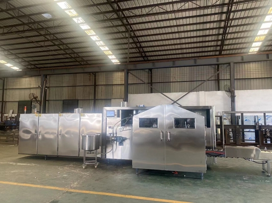 Un bon prix. machine de cuisson de cornet de crème glacée de 8kg/H LPG 380V 3.37Kw pour l'usine de casse-croûte en ligne