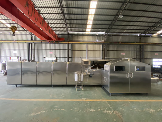 Un bon prix. Chaîne de production commerciale de cornet de crème glacée de 3800pcs/H 3.37kw en ligne