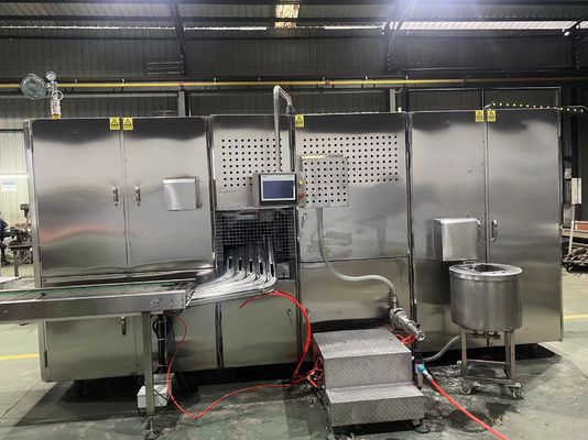 Un bon prix. Cône croustillant de gaufrette 5000pcs/H faisant l'économie de l'espace de fabricant de cône de maïs de machine en ligne