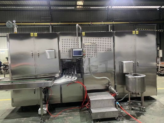 Un bon prix. cône croustillant de la gaufre 5000pcs/H faisant l'économie de l'espace de fabricant de cône de maïs de machine en ligne