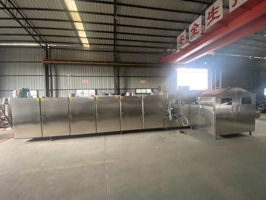 Un bon prix. chaîne de production de cornet de crème glacée de 380V 16kg/H 135mm la température réglable en ligne
