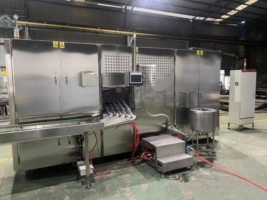 Un bon prix. Cône croustillant de gaufrette 5000pcs/H faisant l'économie de l'espace de fabricant de cône de maïs de machine en ligne