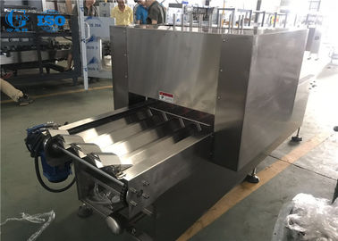 Un bon prix. Dispositif gainant de cône automatique d'acier inoxydable pour la chaîne de production de cornet de crème glacée en ligne
