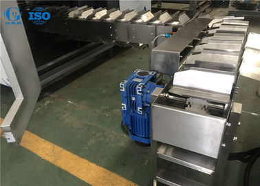 Un bon prix. Cornet de crème glacée faisant à machine le convoyeur de tour de 90 degrés avec la garantie de 1 an en ligne