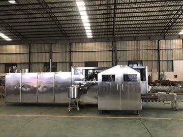 Un bon prix. machine de cuisson de cornet de crème glacée de 8kg/H LPG 380V 3.37Kw en ligne
