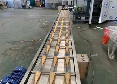 Un bon prix. Type automatique économiseur d'énergie 3400-3800pcs/H de tunnel de machine de cornet de crème glacée en ligne