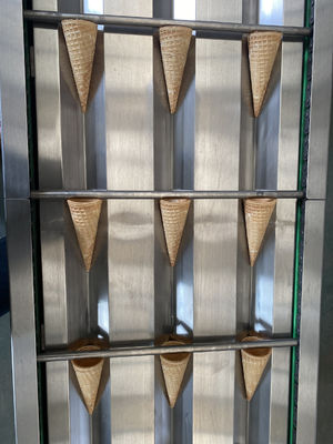 L8.7xW2.1xH1.8m multifonctionnel Sugar Cone Baking Machine