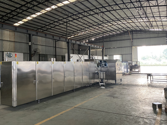 Un bon prix. contrôle de PLC de Schneider de machine de cône de gaufrette de crème glacée de 7500pcs/H 4.37kw en ligne
